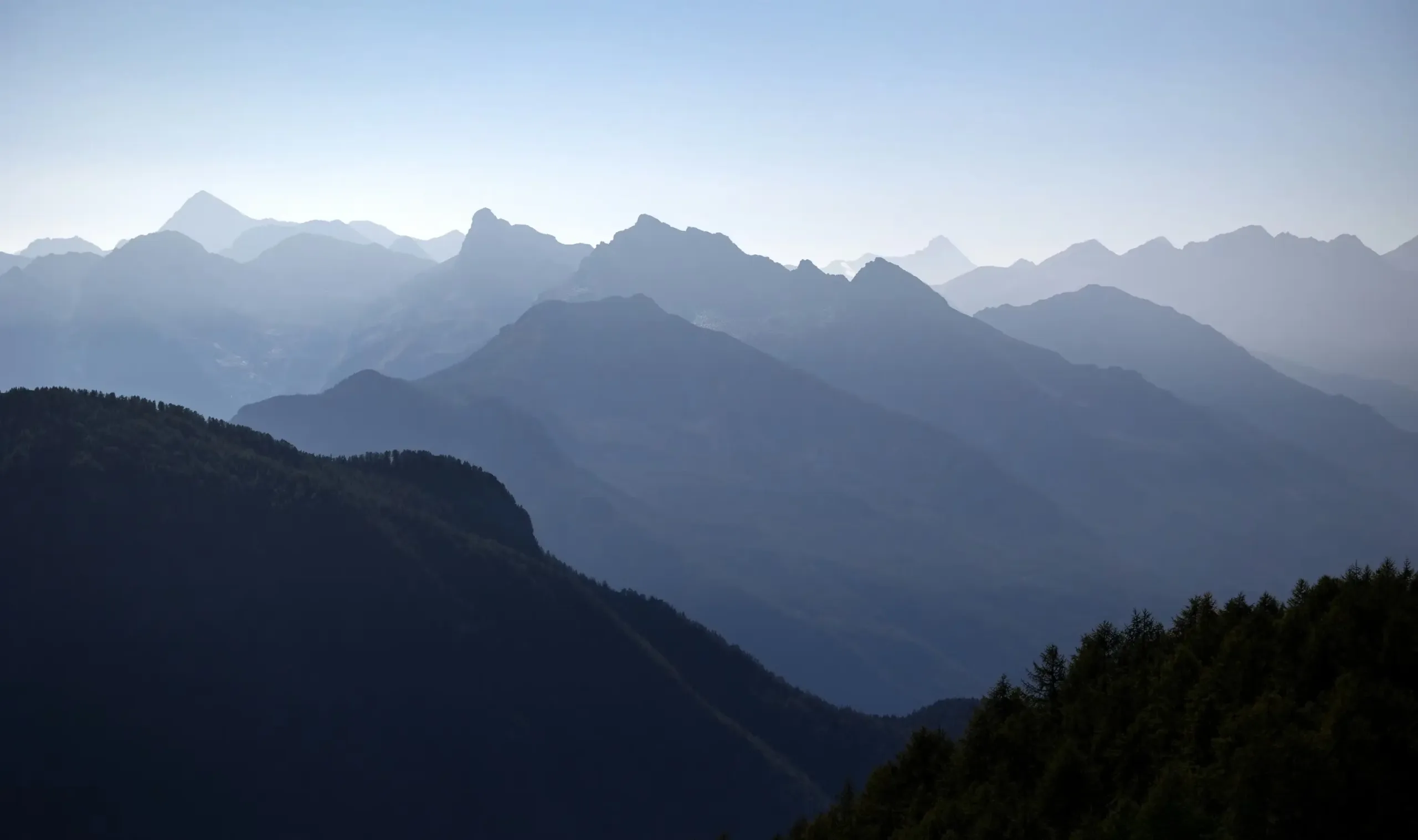 photo-1769275704906-c2071d01805d